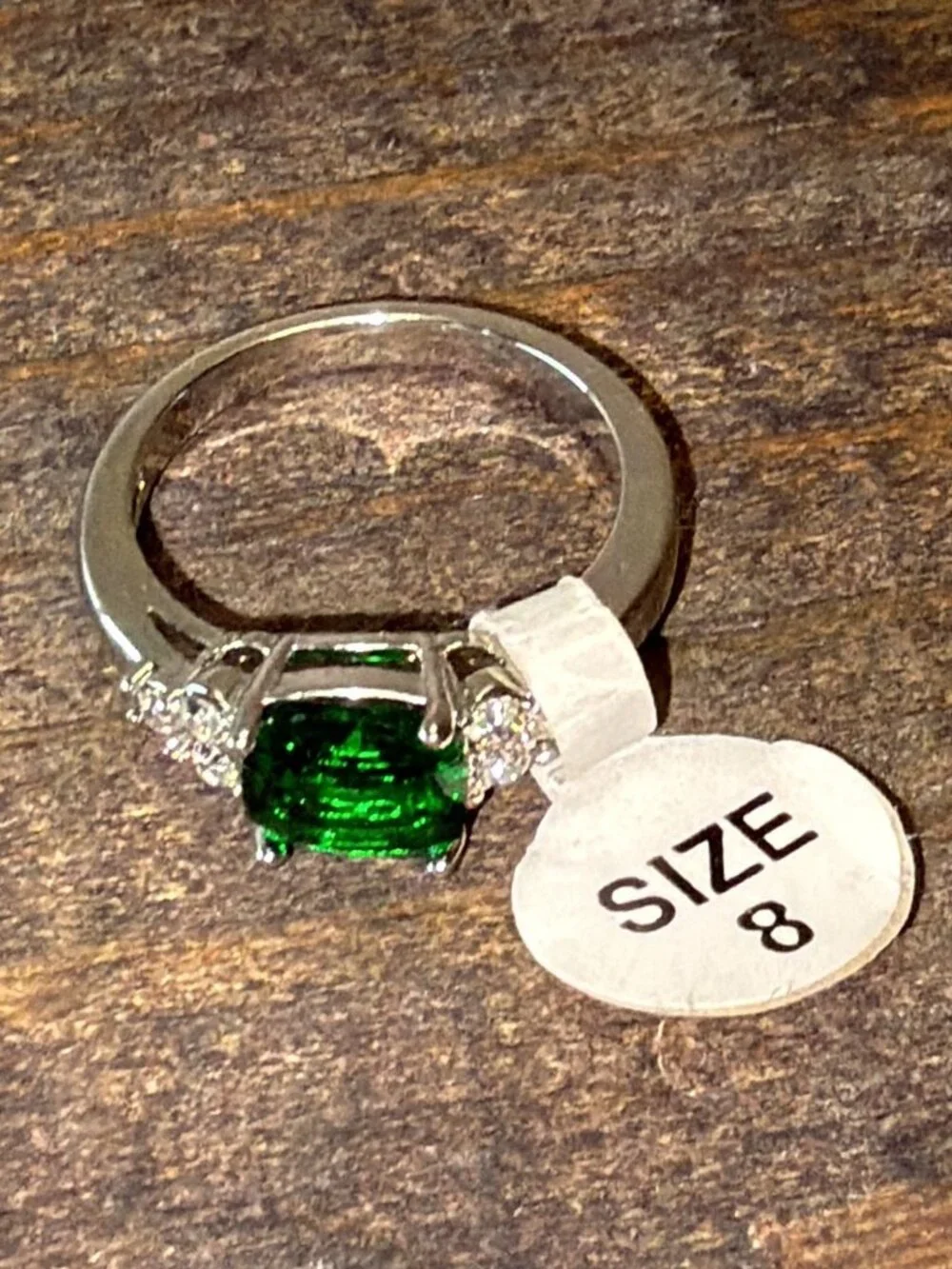 Emerald Green CZ Cushion Cut Cocktail Statement Ring Silver Tone Size 8 NWT